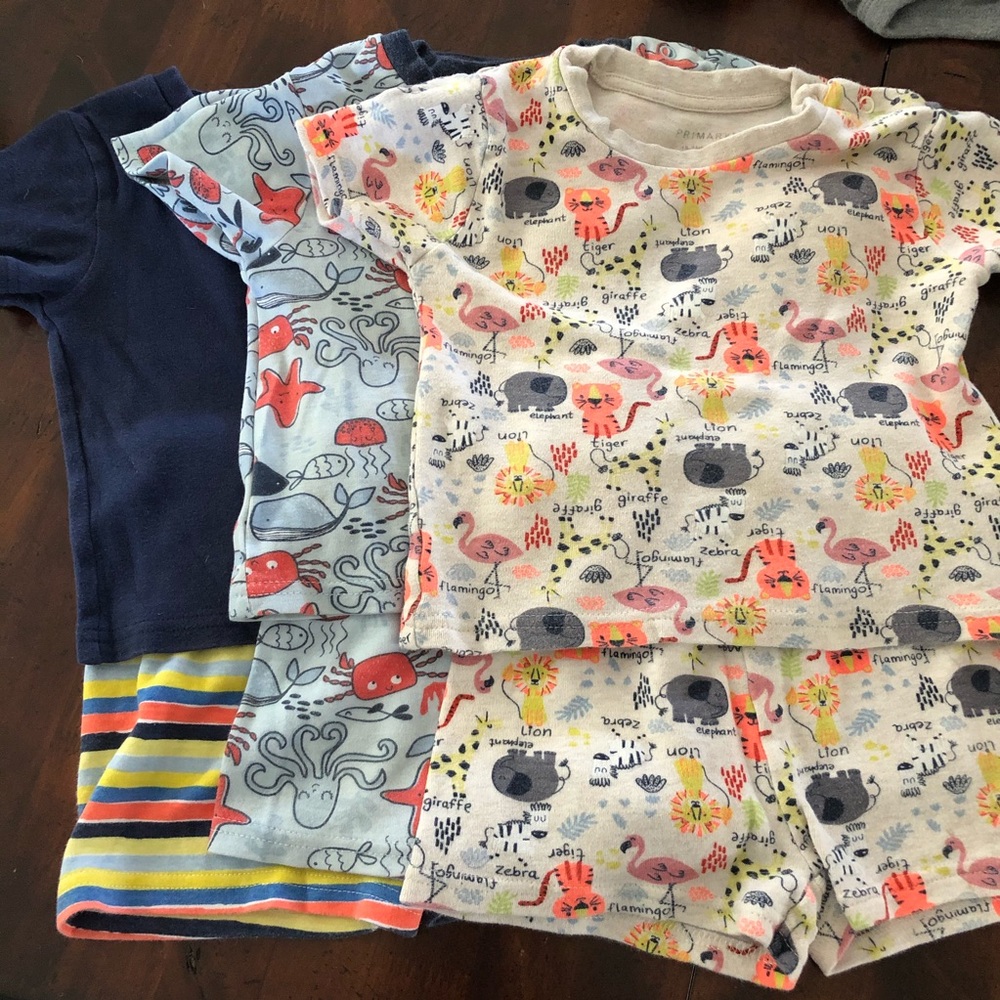 Set of 3 Primark pajamas! 18-24 months